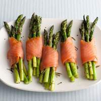 Asparagus and Smoked Salmon Bundles Recipe