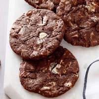 Chocolate White Chocolate Chunk Cookies Recipe