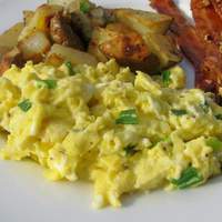 Easy Scrambled Eggs and Scallion Recipe