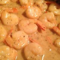 Filet Mignon with Garlic Shrimp Cream Sauce Recipe