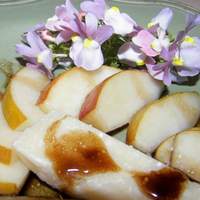 Fresh Pears With Parmigiano-Reggiano and Balsamic Vinegar Recipe