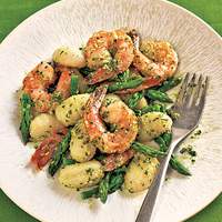 Gnocchi with Shrimp, Asparagus, and Pesto Recipe