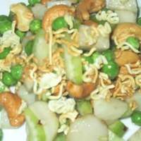 Pea, Jicama, and Cashew Salad Recipe