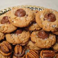 Peanuty Rolo Cookies Recipe