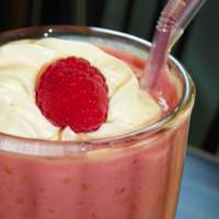 Raspberries & Crystallized Ginger Smoothie Recipe