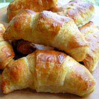 Traditional Buttery French Croissants for Lazy Bistro Breakfasts Recipe