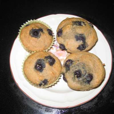 100% Whole Wheat Blueberry Muffins - RecipeNode.com