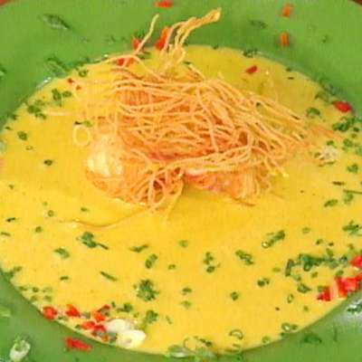 Angel Hair-Covered Fried Scallops with Curry Sauce - RecipeNode.com
