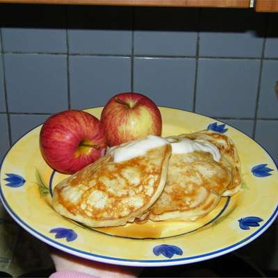 Apple Yogurt Pancakes - RecipeNode.com