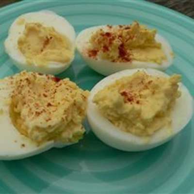 April's Deviled Eggs - RecipeNode.com