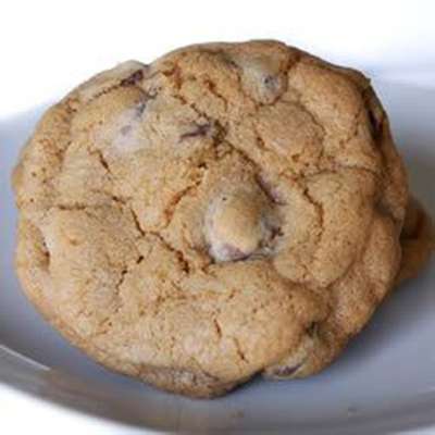 Ashley's Chocolate Chip Cookies - RecipeNode.com