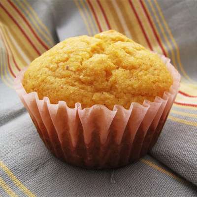 Basic Corn Muffins - RecipeNode.com