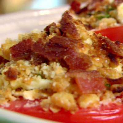 Blue Cheese and Bacon Broiled Tomatoes - RecipeNode.com