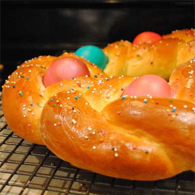 Braided Easter Egg Bread - RecipeNode.com