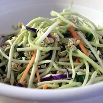 Broccoli and Ramen Noodle Salad - RecipeNode.com