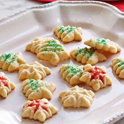 Butter Spritz Cookies - RecipeNode.com