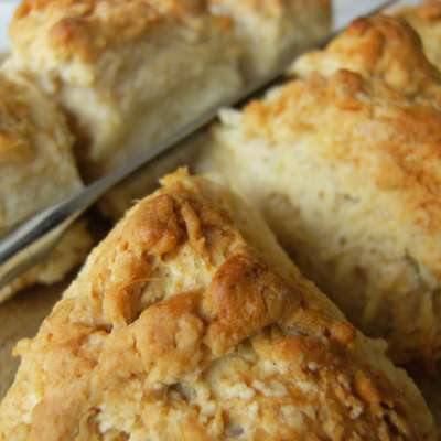 Buttery Farm Biscuits - RecipeNode.com
