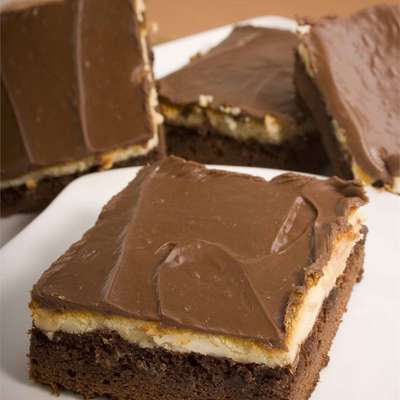 Cheesecake Topped Brownies - RecipeNode.com
