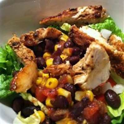 Chicken Fiesta Salad - RecipeNode.com