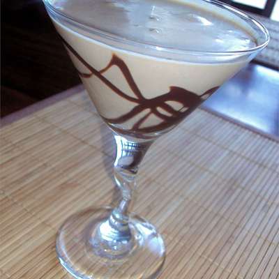 Chocolate Peanut Butter Milkshake - RecipeNode.com