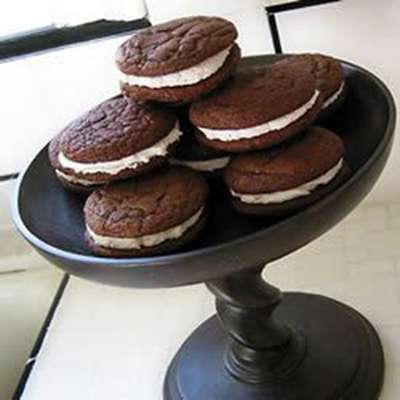 Chocolate Sandwich Cookies II - RecipeNode.com