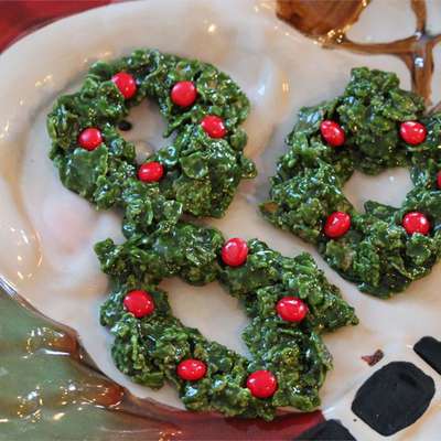 Christmas Cornflake Wreath Cookies - RecipeNode.com