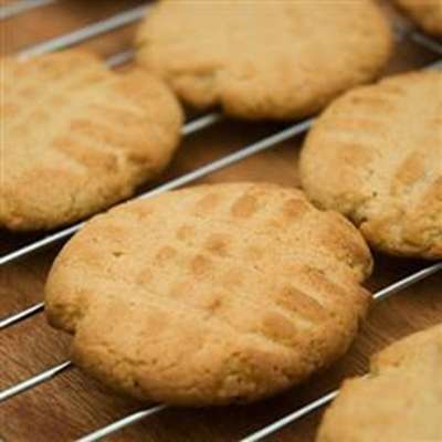 Classic Peanut Butter Cookies - RecipeNode.com