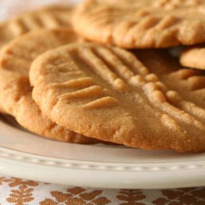 Cookie Jar Peanut Butter Cookies - RecipeNode.com