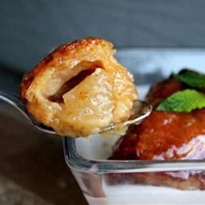 Country Apple Dumplings - RecipeNode.com