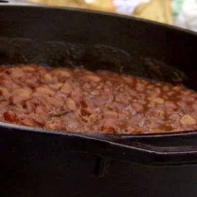 Cowboy Bacon Beans - RecipeNode.com