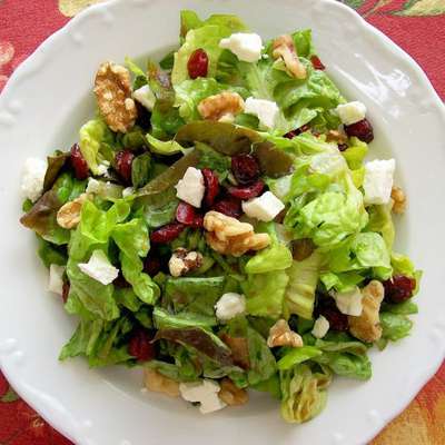 Cranberry, Feta and Walnut Salad - RecipeNode.com