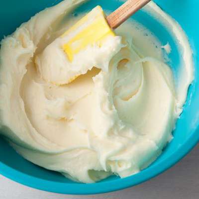 Cream Cheese Frosting - RecipeNode.com