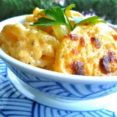 Creamy Au Gratin Potatoes - RecipeNode.com