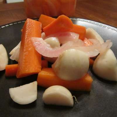 Cultured Carrots and Baby Turnips - RecipeNode.com