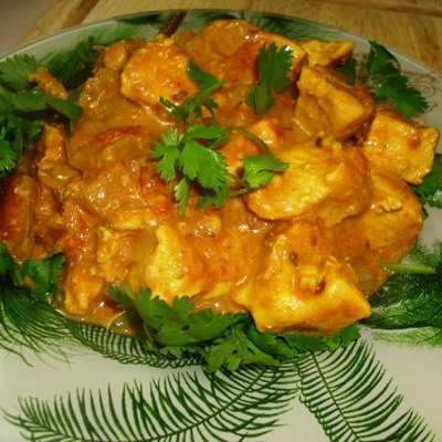 Curried Chicken Moghlai - RecipeNode.com