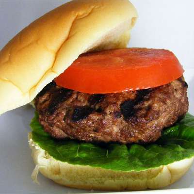Delicious Grilled Hamburgers - RecipeNode.com