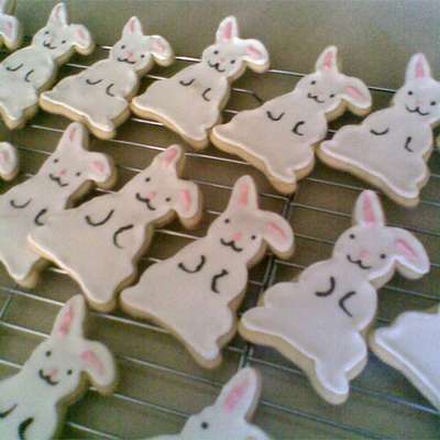 Delilah's Frosted Cut-Out Sugar Cookies - RecipeNode.com