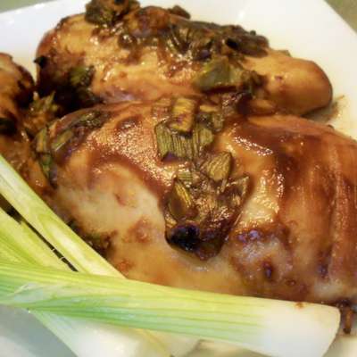 Easy Asian Chicken With Scallions - RecipeNode.com
