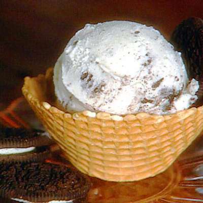 Easy Homemade Cookie Ice Cream - RecipeNode.com