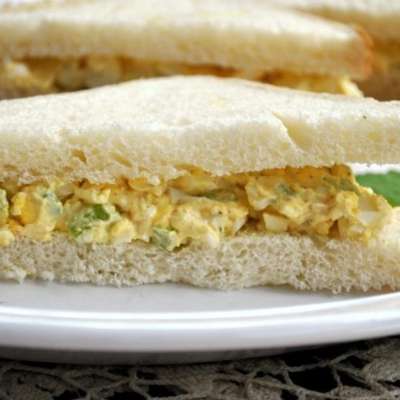 Egg Salad Sandwiches - RecipeNode.com