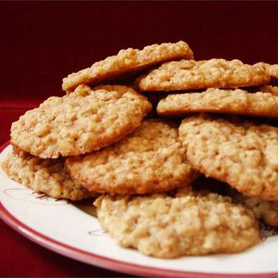 Excellent Oatmeal Cookies - RecipeNode.com