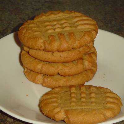 Favorite Peanut Butter Cookies  - RecipeNode.com