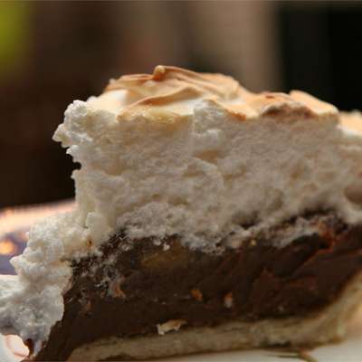 Fudgy Chocolate Cream Pie - RecipeNode.com