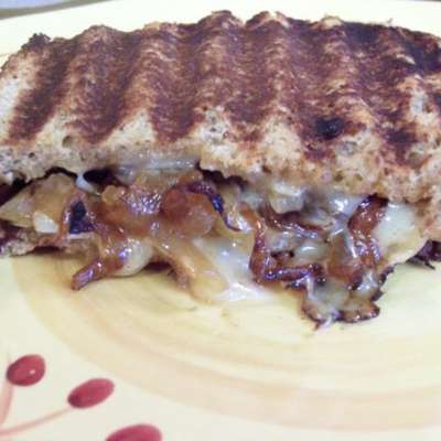Grilled Gruyere and Sweet Onion Sandwiches. - RecipeNode.com