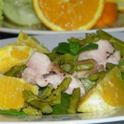 Grilled Mojo Chicken Salad With Asparagus and Oranges - RecipeNode.com