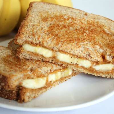 Grilled Peanut Butter and Banana Sandwich - RecipeNode.com