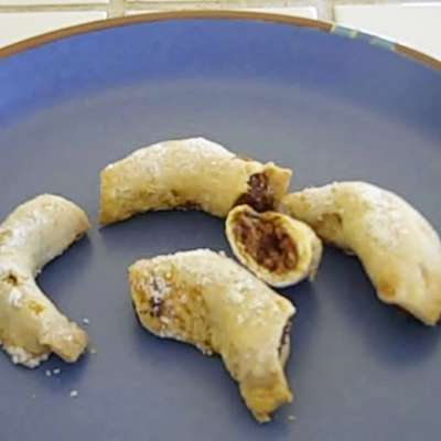 Hungarian Kifli (Christmas Cookies) With Dates - RecipeNode.com