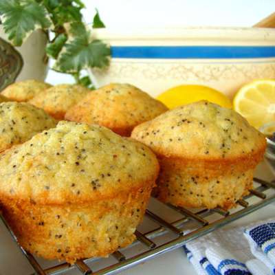 Lemon Poppy Seed Muffins - RecipeNode.com