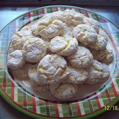 Lemon Snowflake Cookies - RecipeNode.com