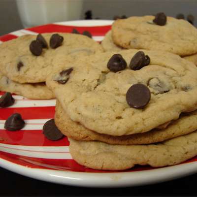 Light Chocolate Chip Cookies - RecipeNode.com